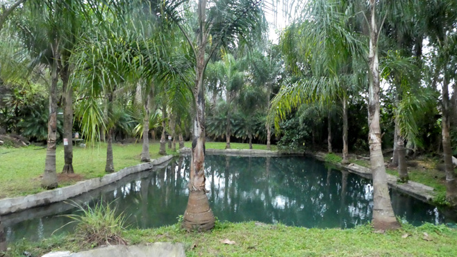 Campingplatz mit Pool.