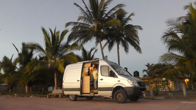 Nachtplatz an der Strandpromenade.