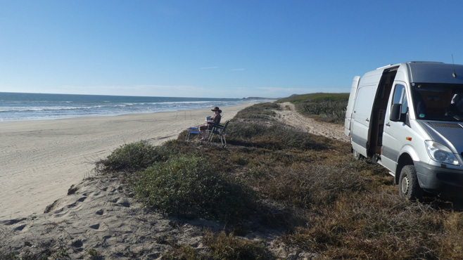 Einsamer Sandstrand bei Las Labradas.