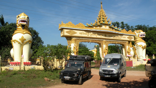 L�wentor in Myanmar.